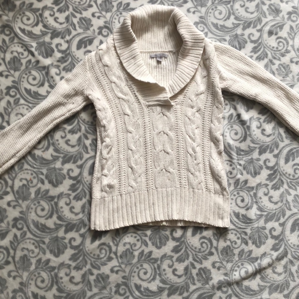 Old navy sweater